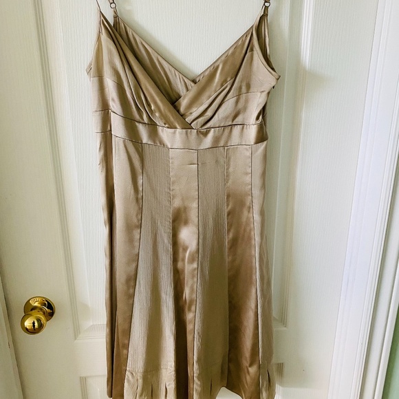 Gorgeous RED Valentino Dress - Free necklace and shawl with dress purchase - Picture 2 of 4